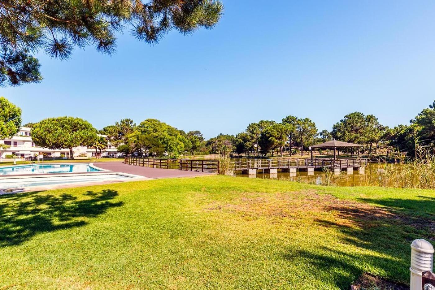 Private Lake Condo Apartment - Troia Exterior photo